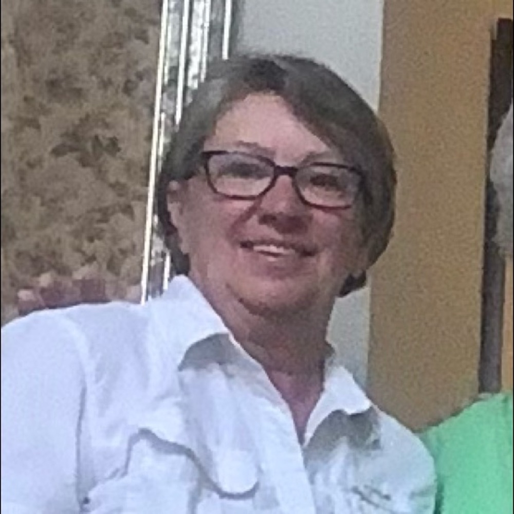 Meet your Posher, Debbie